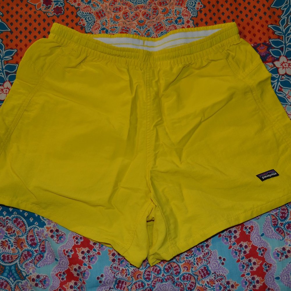 Vintage Patagonia Women's Baggies Shorts (Small)